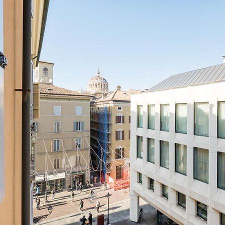 Raffinato Apt Vicino A Piazza Garibaldi X5 パルマ エクステリア 写真