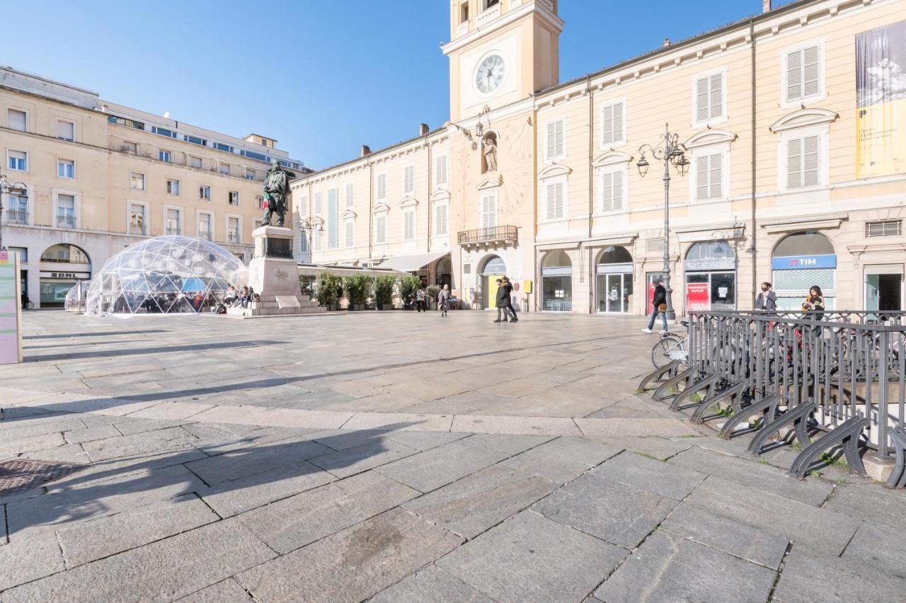Raffinato Apt Vicino A Piazza Garibaldi X5 パルマ エクステリア 写真